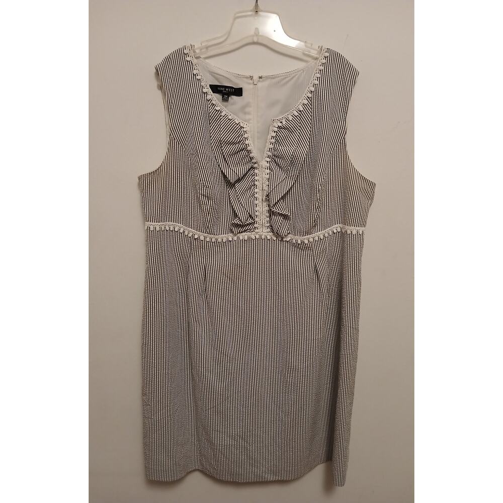 Nine West Charcoal Gray White Striped 18W Sleeveless V Neck Dress Seersucker